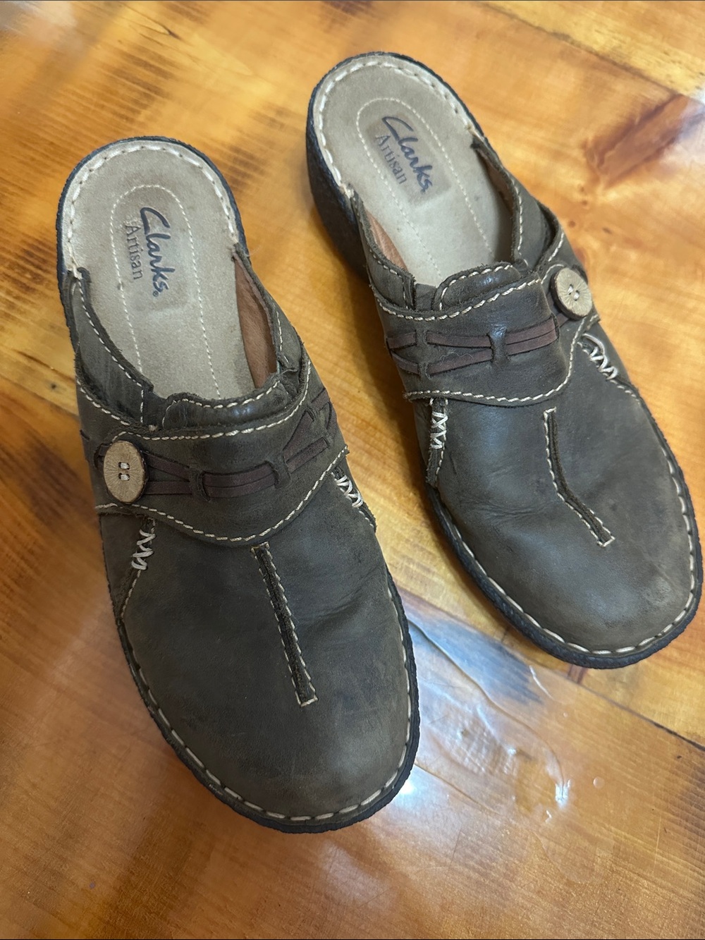 Clarks Brown Leather Slip-On Women’s Clogs